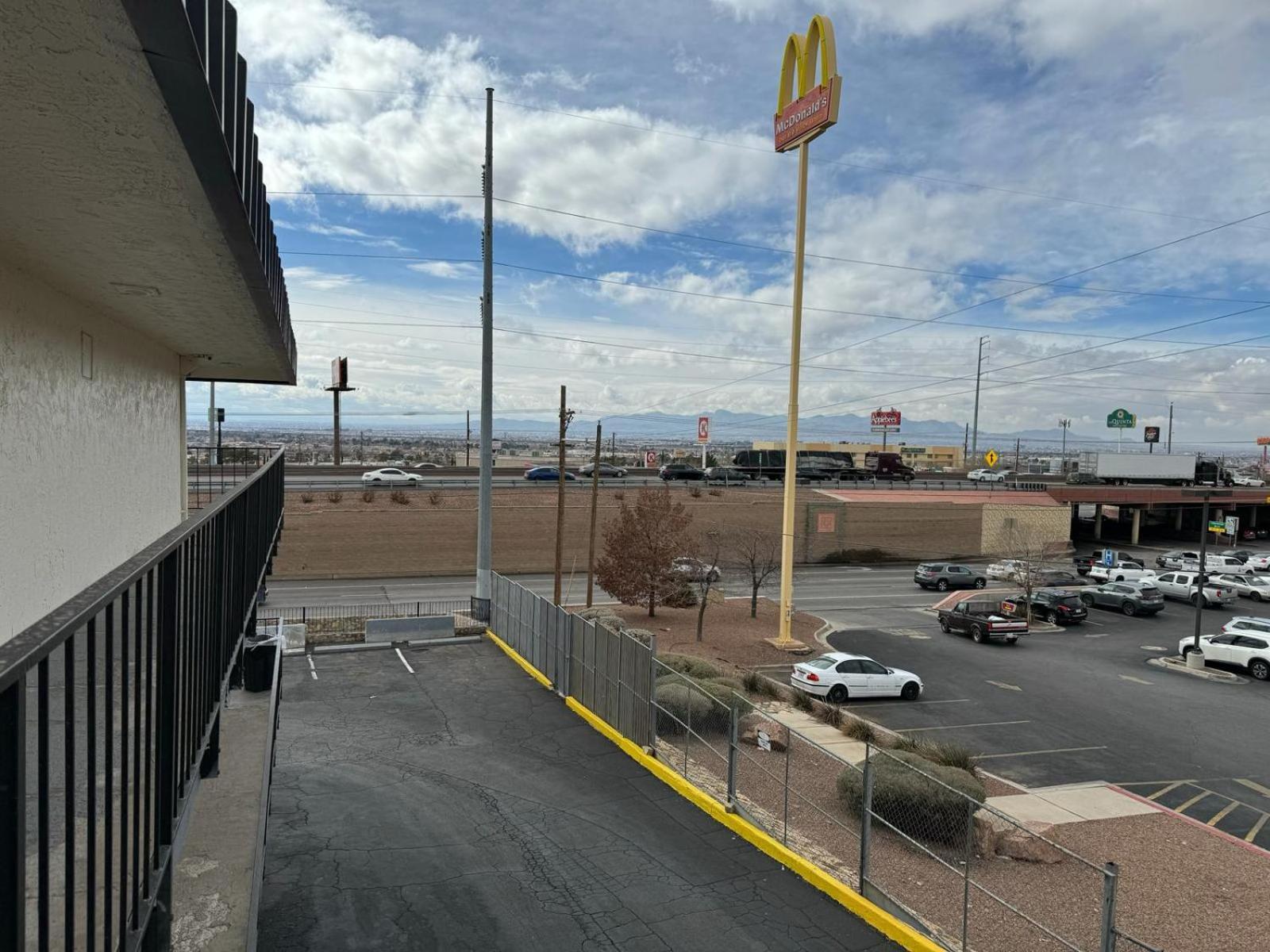 Days Inn By Wyndham El Paso Airport East Exterior foto